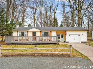 840 Wilson Ave, Norton Shores, MI 49441