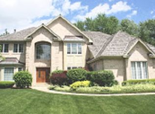 1706 Mulberry Dr, Libertyville, IL 60048