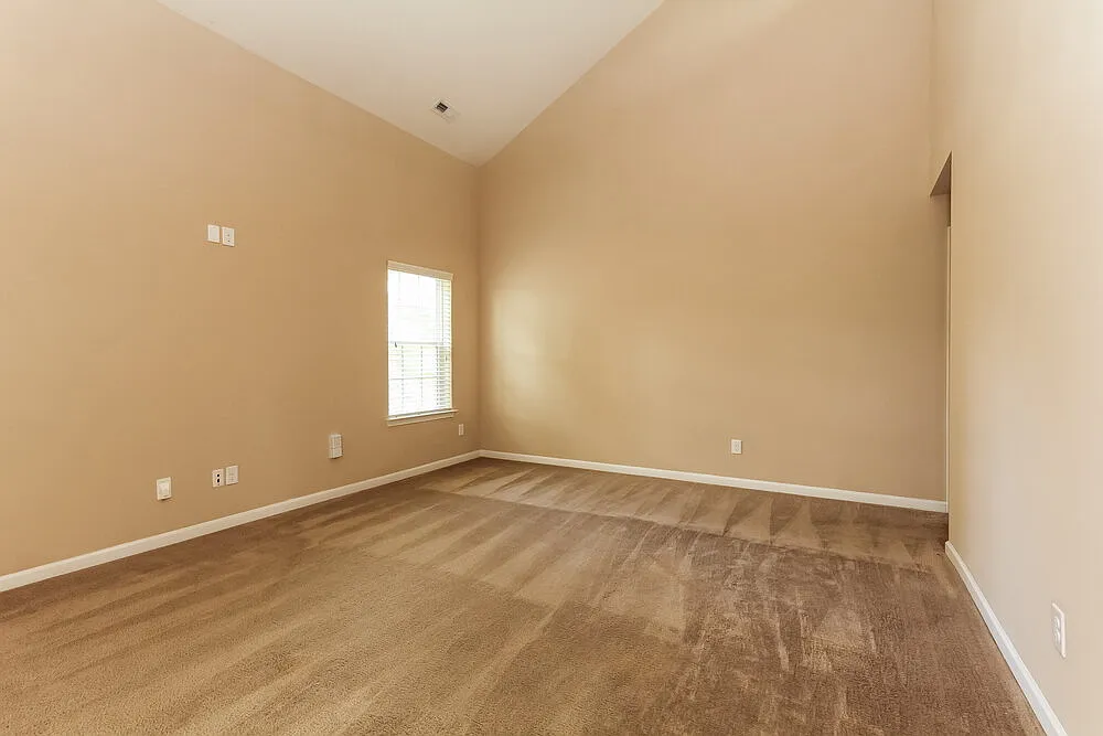 3 bed, 2.5 bath, 1983 sqft, $2,225 — Photo 4
