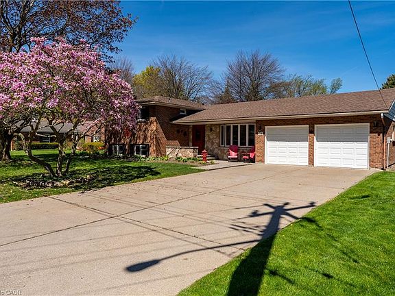 2nd image of 105 Daleview Dr
