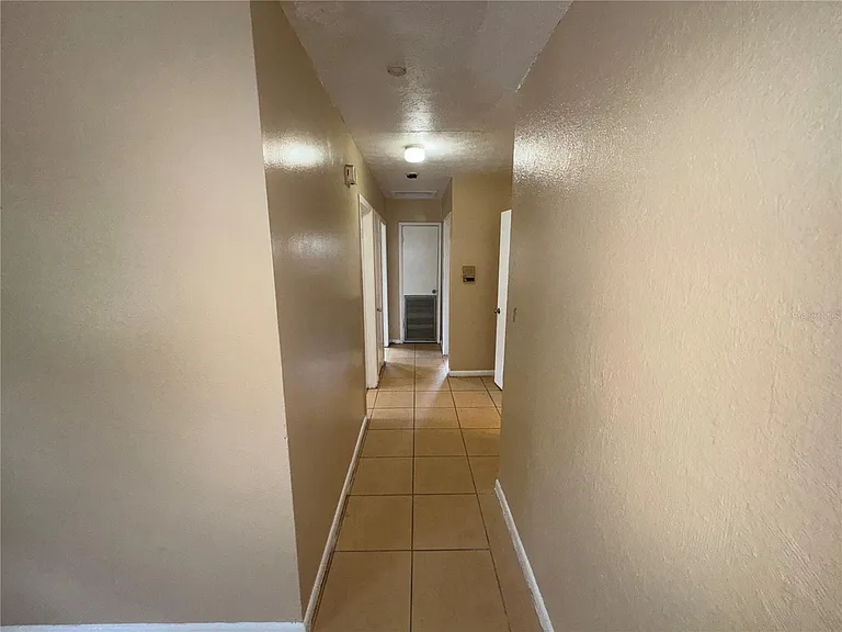 3011 E Flora St — Photo 8