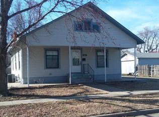 412 E Washington St, Lyons, KS 67554