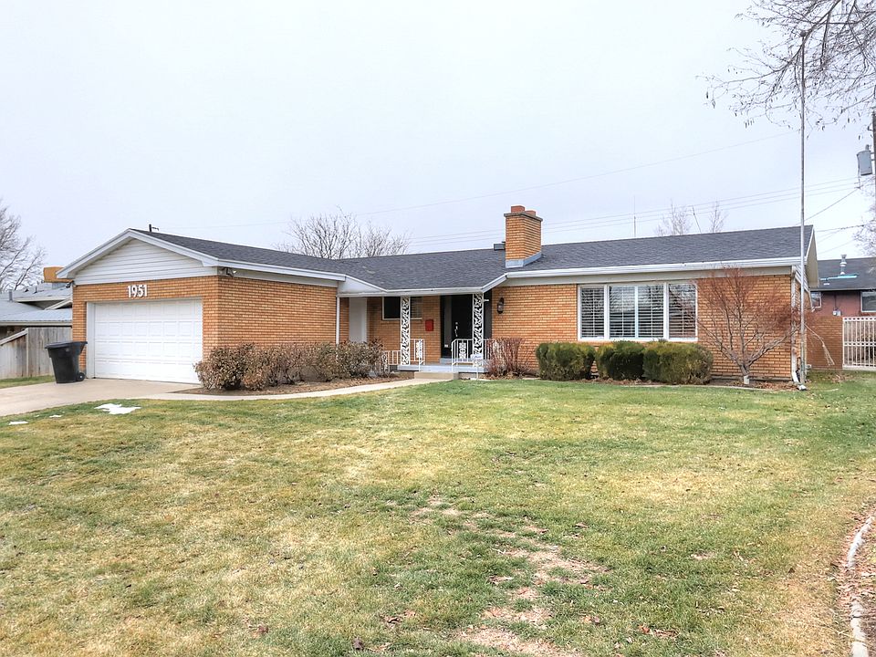 1st image of 1951 E Woodside Dr