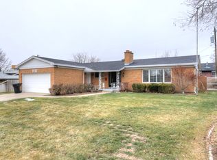 1951 E Woodside Dr, Holladay, UT 84124