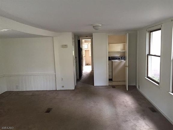4th image of 50 Sussex St