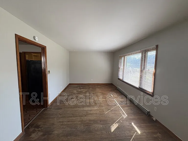 6212 Eastridge Dr — Photo 3