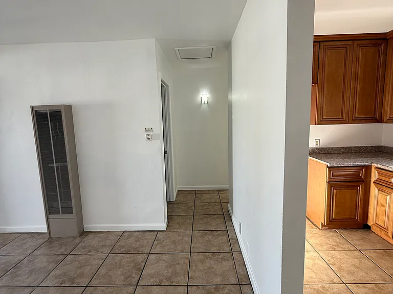 419 W Ramona Dr — Photo 7