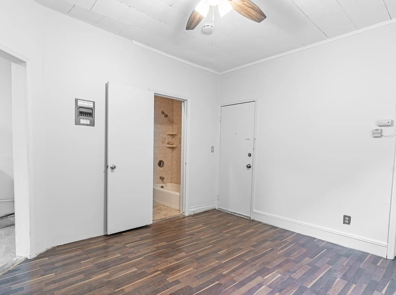 2 bed, $1,750 — Photo 4