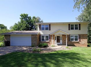 445 Timberidge Dr, Saint Peters, MO