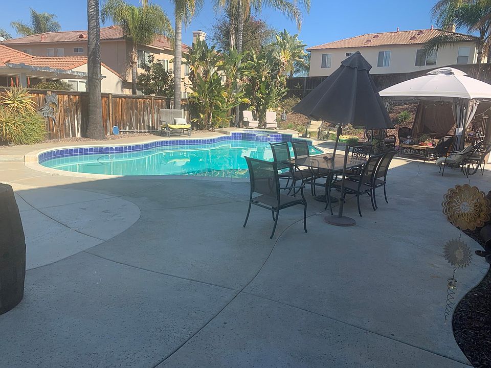2nd image of 29390 Oakmont Ct