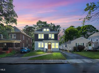 1083 Brierwood Blvd, Schenectady, NY 12308