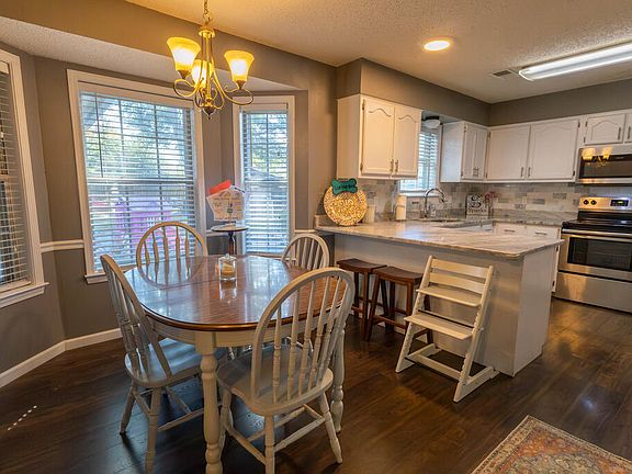 4th image of 507 Countryside Dr
