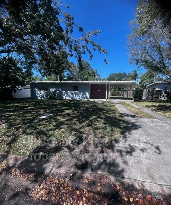 1st image of 4237 Neptune Dr SE
