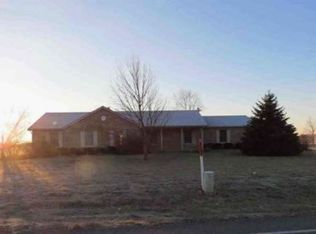 2747 E Michigantown Rd, Frankfort, IN 46041