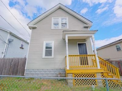 37 Rill St, Providence, RI, 02909