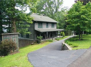 2170 Cascade Trl, Fancy Gap, VA 24328