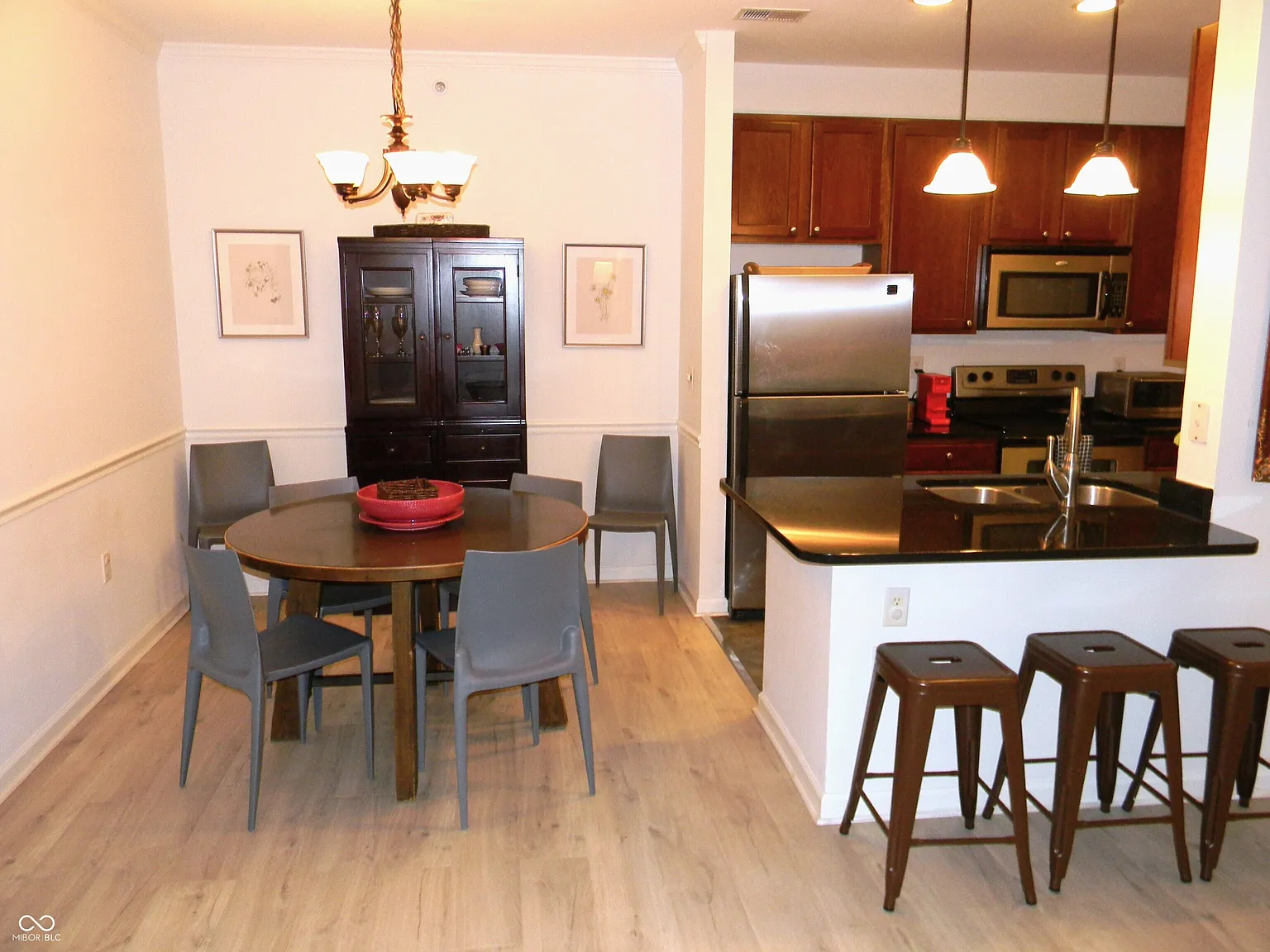 2 bed, 2.0 bath, 1211 sqft, $1,850 — Photo 3