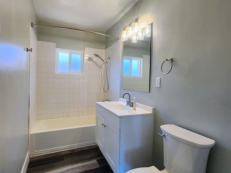 1947 D Ave — Photo 2