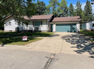 321 W Minnesota Ave, Mahnomen, MN 56557