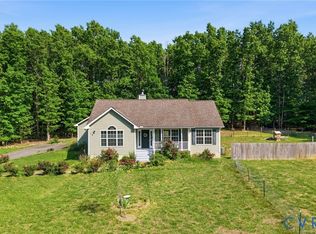 194 Summers Landing Ln, Louisa, VA 23093