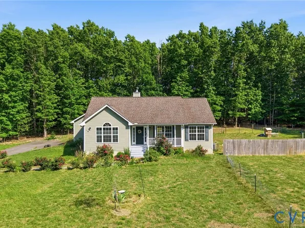 194 Summers Landing Ln, Louisa, VA 23093