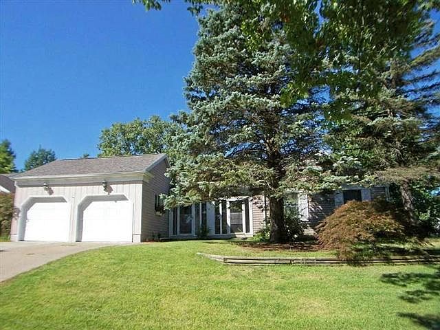 1st image of 2820 Canarsie Dr
