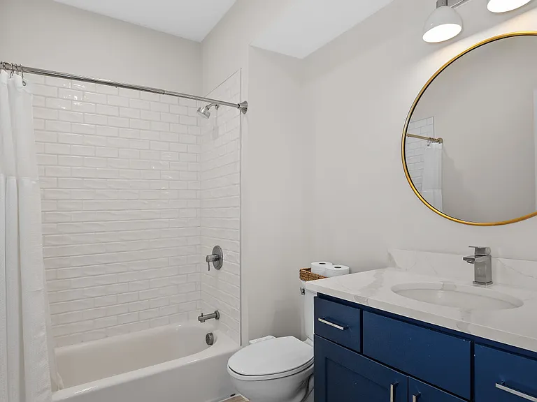 27 Ward St #302 — Photo 16