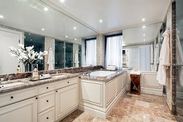 Sold by Sotheby's International Realty | media 9