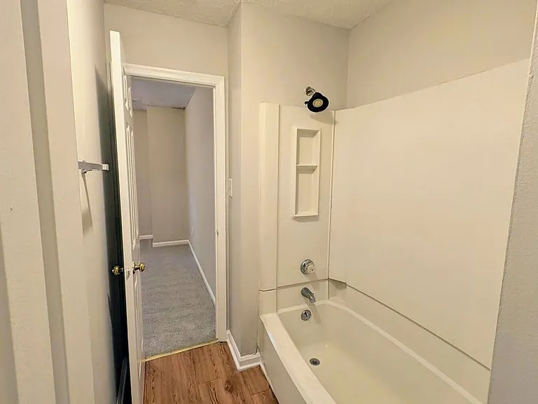 4300 Presley Ct — Photo 11