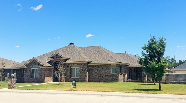 1st image of 1512 Pecan Pl