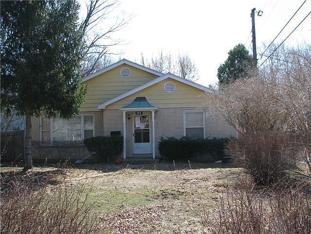 1st image of 122 W May St