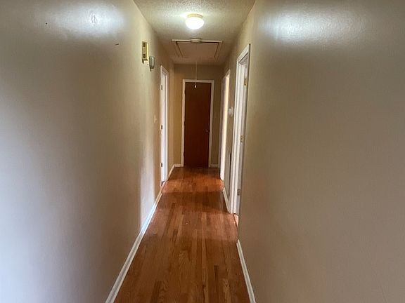 4th image of 3011 Autumn Ave