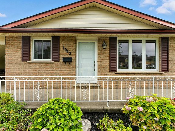 4th image of 1043 Canfield Cres