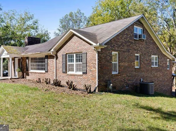 293 Progress Rd #2, Ellijay, GA 30540