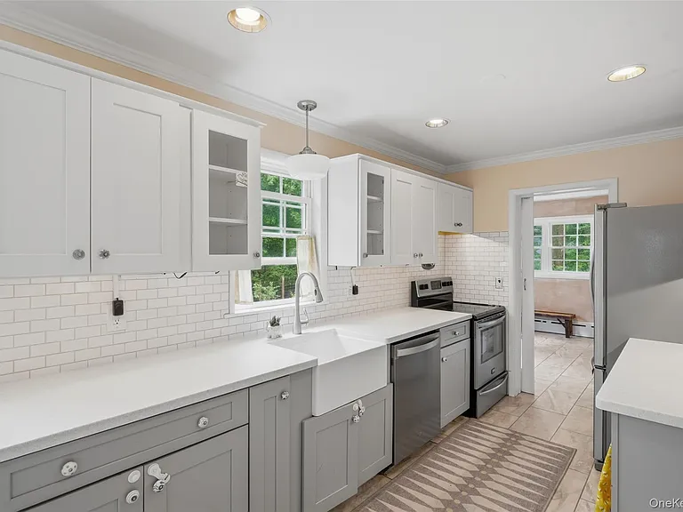 7 Lookout Ave — Photo 10