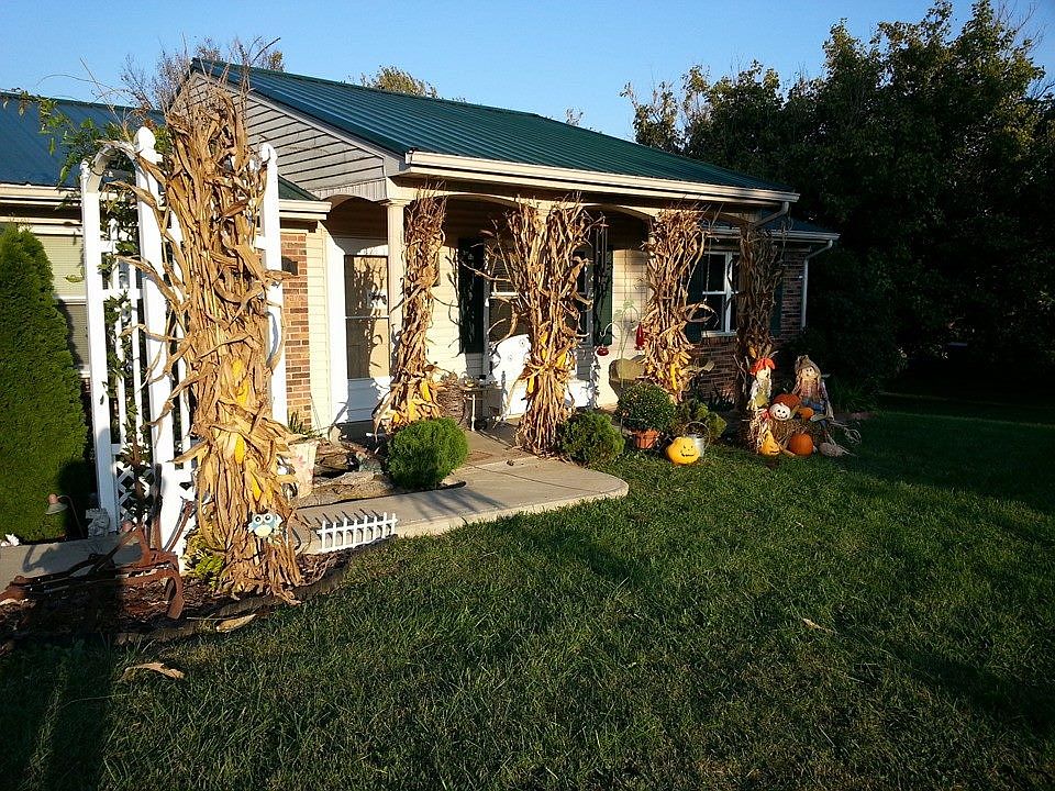 2nd image of 114 Edgewood Dr