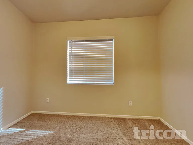 12429 W Larkspur Rd — Photo 11