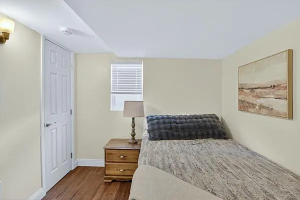 4 bed, 3.0 bath, 1840 sqft, $975 — Photo 2