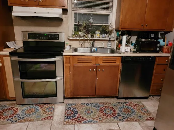 435 W Main St, Pen Argyl, PA 18072