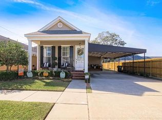1116 Newton St, Gretna, LA 70053