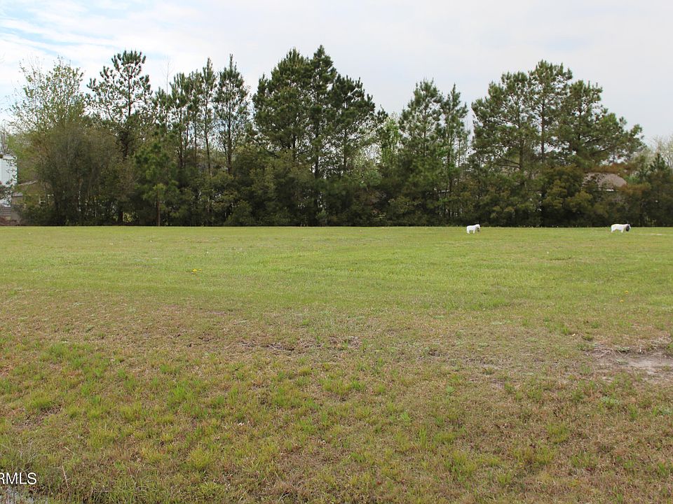 2nd image of 305 Bobbys Drive