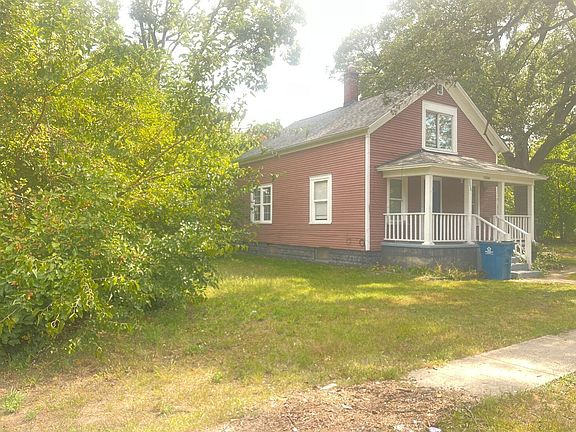 2nd image of 2916 Maffett St