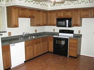 2nd image of 402 Corato Ct
