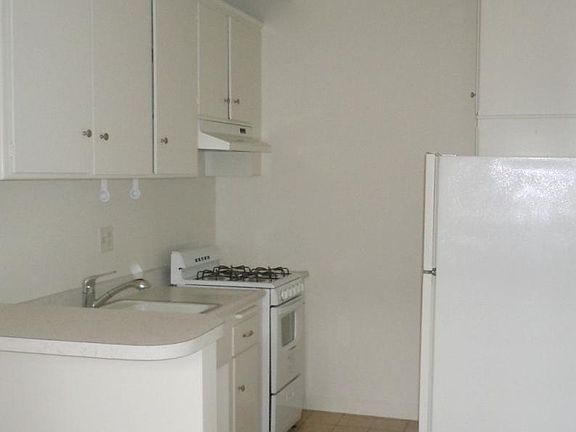 4th image of 406 N Gertruda Ave APT 5