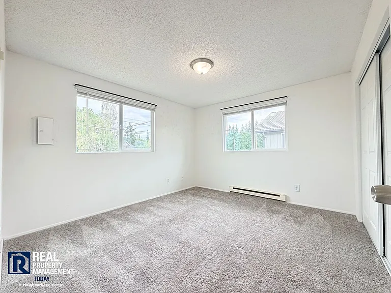 450 Pearl St #460 — Photo 13