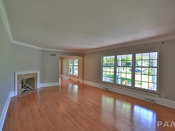 4th image of 2225 E Lake Ave