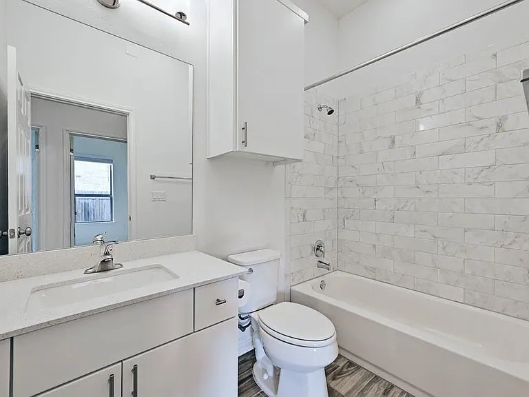 6725 Denia Dr — Photo 21