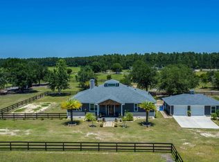 668 E End Rd, San Mateo, FL 32187