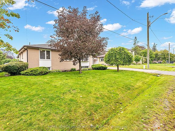 2nd image of 48 Garside Ave