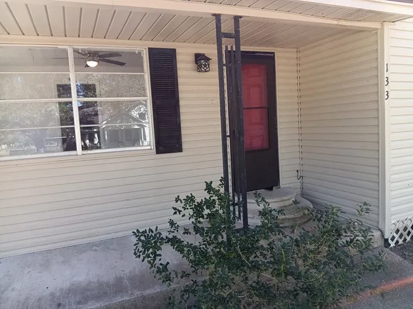 133 Washington East Ave, China, TX 77613